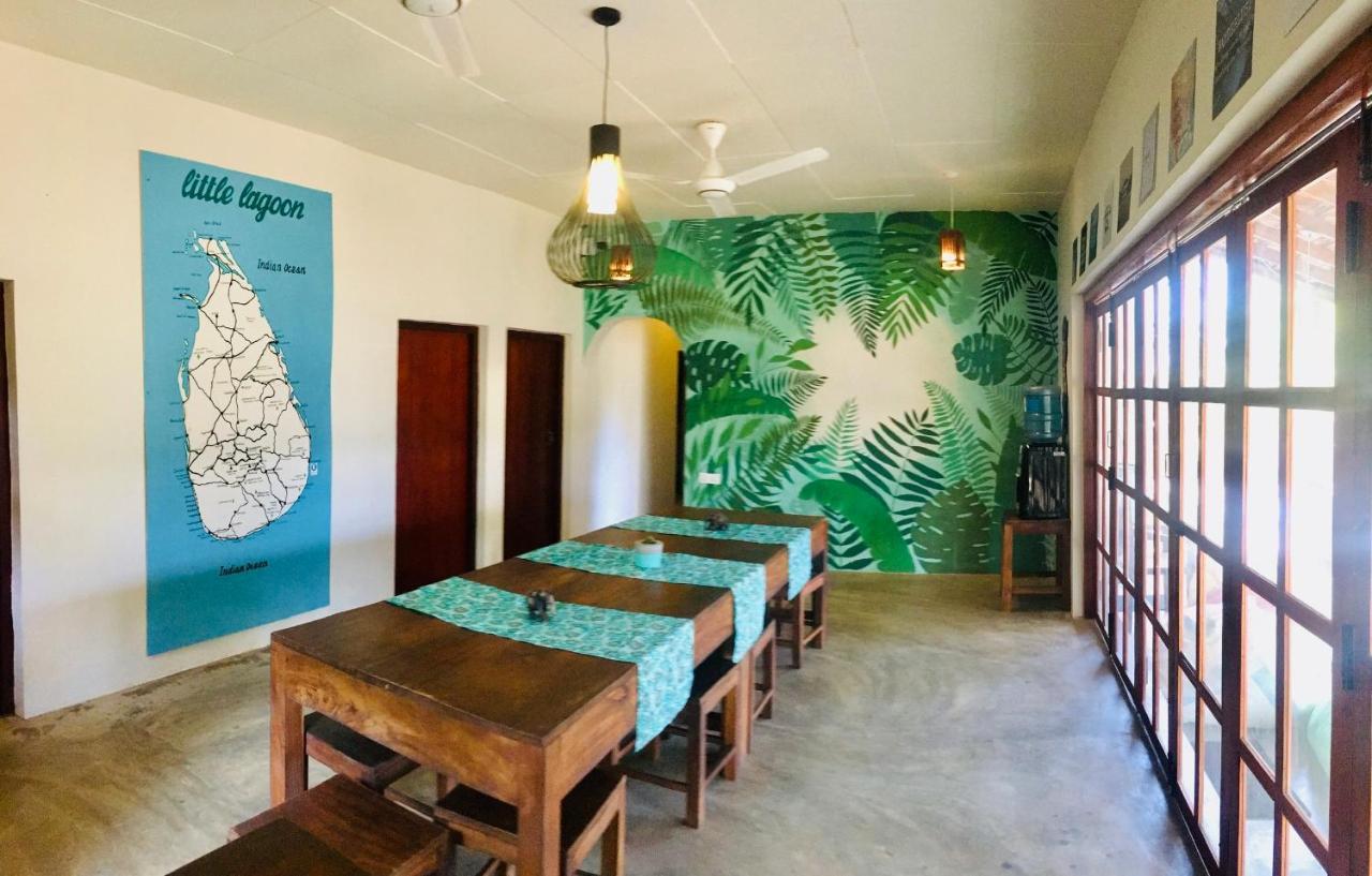 Little Lagoon Hostel Аругам-Бей Екстер'єр фото